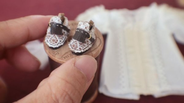 Photo3: white lace coffee shoes petite size (3)