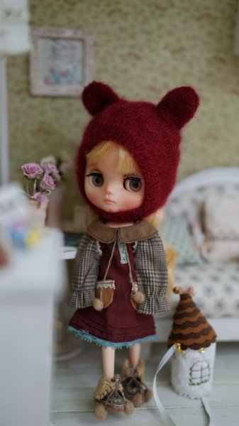 Photo4: bear hat in wine red (4)