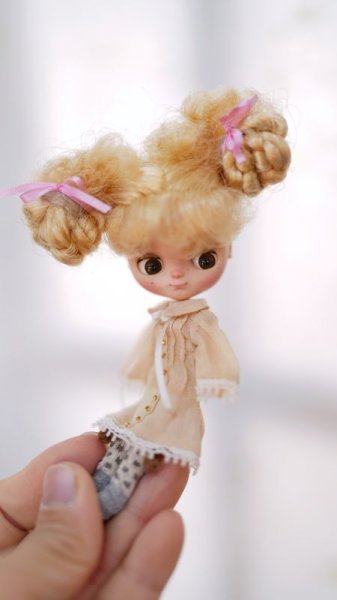 Photo4: 1:12 miniature art works Hand Knit tiny pompom socks  pink (4)