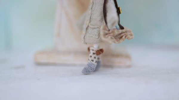 Photo2: 1:12 miniature art works Hand Knit tiny pompom socks  pink (2)