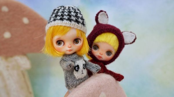 Photo4: grey panda sweater (4)