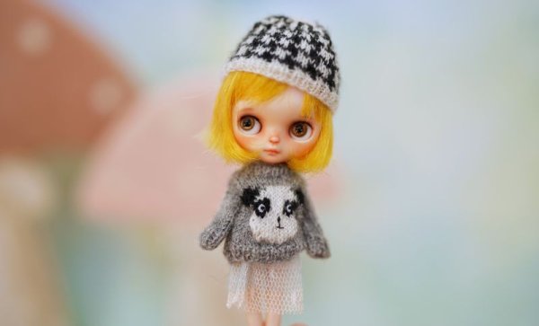 Photo2: grey panda sweater (2)