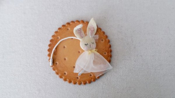 Photo4: cream bunny headband (4)