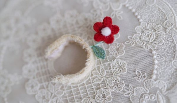 Photo6: 2 side to use red plush & leather flower headband (6)