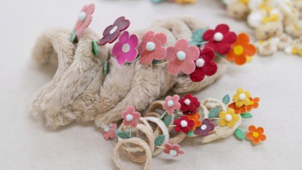 Photo18: 2 side to use yellow plush & leather flower headband (18)