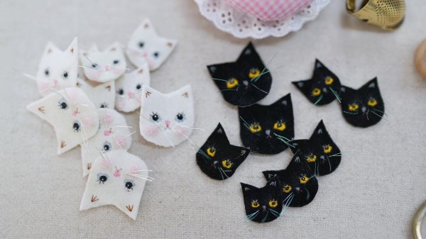 Photo12: white kitty hairpin (12)