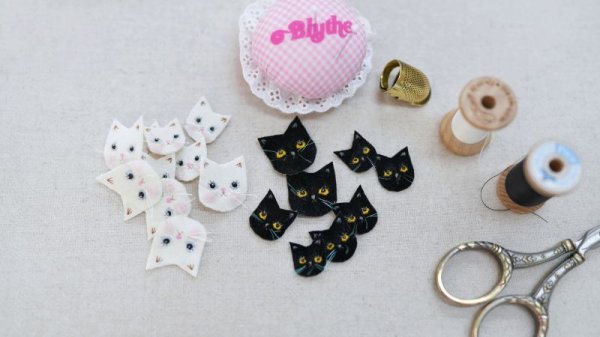 Photo11: white kitty hairpin (11)