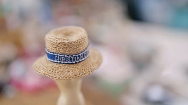 Photo2: hand embroidered Dior straw hat (2)