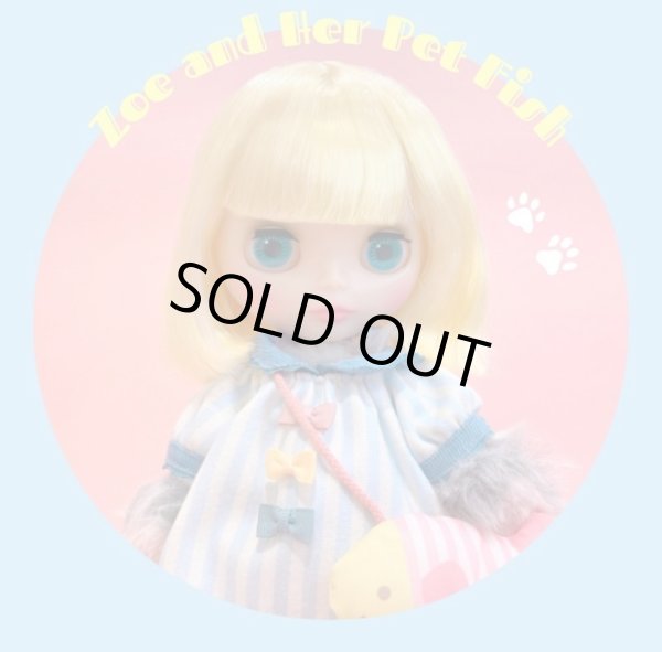 Photo2: Ready to ship Neo Blythe Doll  “Zoe and her pet fish”  (2)