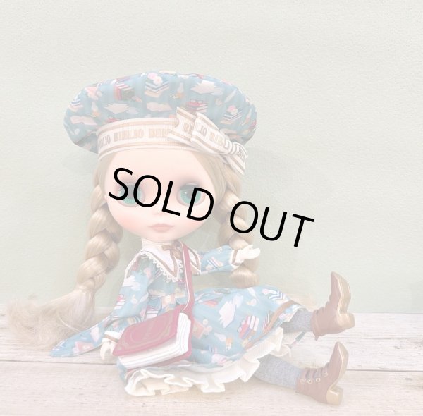 Photo7: ready to ship Neo Blythe “Kendra the Bibliophile”  (7)