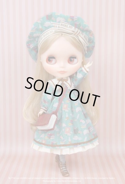 Photo1: ready to ship Neo Blythe “Kendra the Bibliophile”  (1)